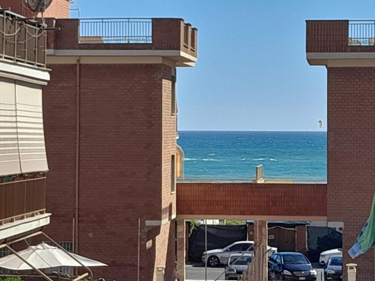 Ferienwohnung Casa Al Mare Torvaianica Exterior foto